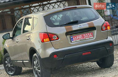 Внедорожник / Кроссовер Nissan Qashqai 2009 в 
