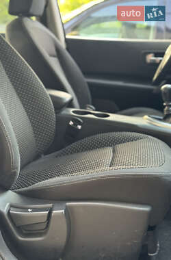 Внедорожник / Кроссовер Nissan Qashqai 2009 в 