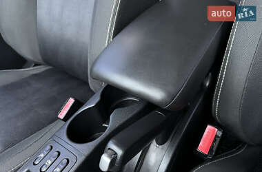 Внедорожник / Кроссовер Nissan Qashqai 2012 в 
