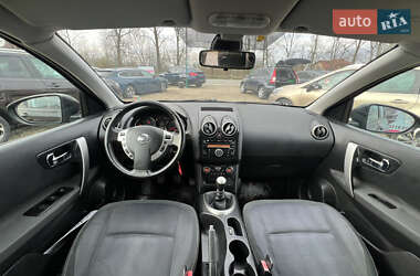 Внедорожник / Кроссовер Nissan Qashqai 2010 в 