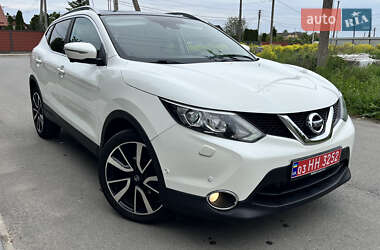 Внедорожник / Кроссовер Nissan Qashqai 2014 в 