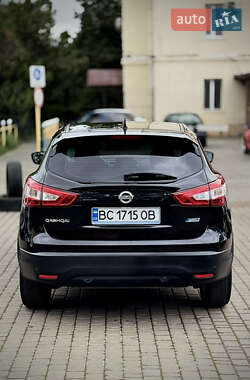 Позашляховик / Кросовер Nissan Qashqai 2014 в 