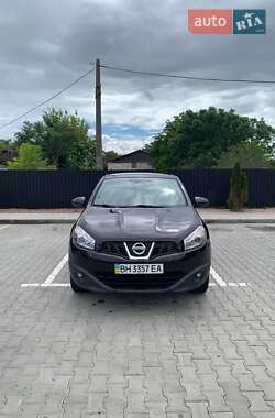 Внедорожник / Кроссовер Nissan Qashqai 2011 в 