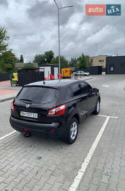 Внедорожник / Кроссовер Nissan Qashqai 2011 в 