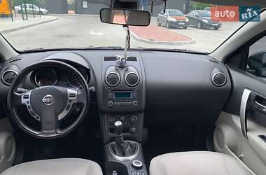 Внедорожник / Кроссовер Nissan Qashqai 2011 в 
