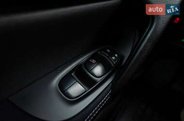 Внедорожник / Кроссовер Nissan Qashqai 2015 в 
