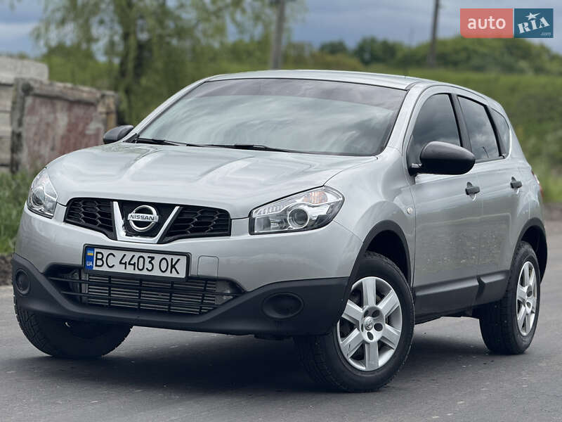 Позашляховик / Кросовер Nissan Qashqai 2010 в 