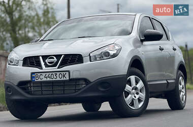 Позашляховик / Кросовер Nissan Qashqai 2010 в 