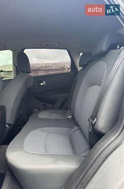 Позашляховик / Кросовер Nissan Qashqai 2010 в 