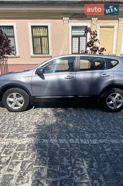 Позашляховик / Кросовер Nissan Qashqai 2011 в Чернівцях