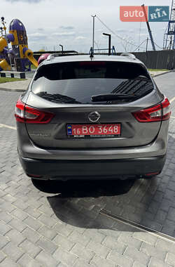 Внедорожник / Кроссовер Nissan Qashqai 2015 в 