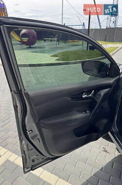 Внедорожник / Кроссовер Nissan Qashqai 2015 в 