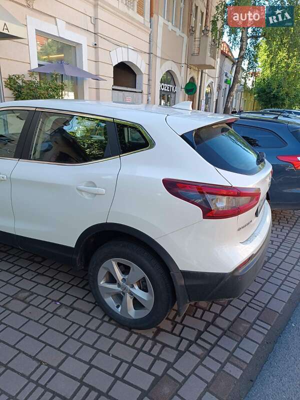 Позашляховик / Кросовер Nissan Qashqai 2017 в Береговому