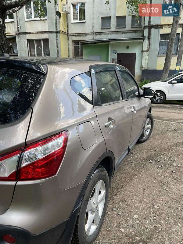 Внедорожник / Кроссовер Nissan Qashqai 2012 в Полтаве