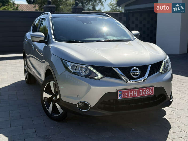Позашляховик / Кросовер Nissan Qashqai 2016 в Рівному