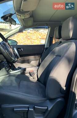 Внедорожник / Кроссовер Nissan Qashqai 2011 в 