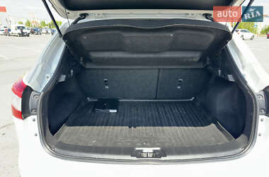 Внедорожник / Кроссовер Nissan Qashqai 2014 в 