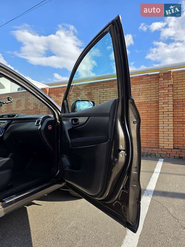 Внедорожник / Кроссовер Nissan Qashqai 2017 в Кривом Роге