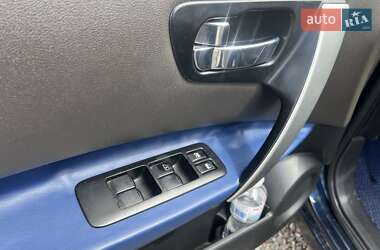 Внедорожник / Кроссовер Nissan Qashqai 2007 в 