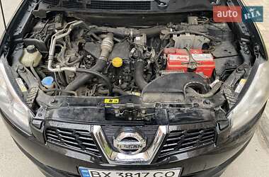 Позашляховик / Кросовер Nissan Qashqai 2010 в 