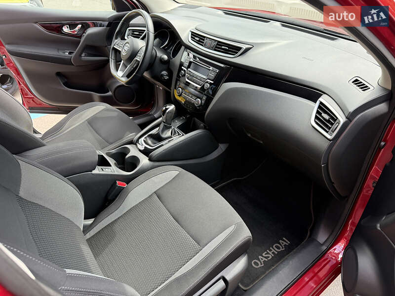 Позашляховик / Кросовер Nissan Qashqai 2018 в Дніпрі