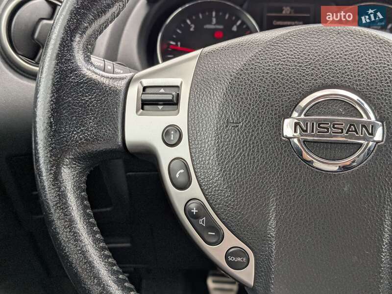 Позашляховик / Кросовер Nissan Qashqai 2013 в Києві