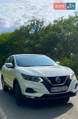 Внедорожник / Кроссовер Nissan Qashqai 2018 в Тарутине