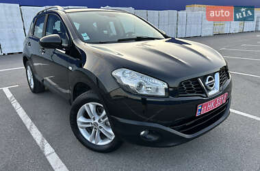 Позашляховик / Кросовер Nissan Qashqai 2013 в 