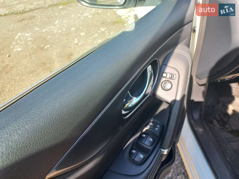 Позашляховик / Кросовер Nissan Qashqai 2019 в Києві