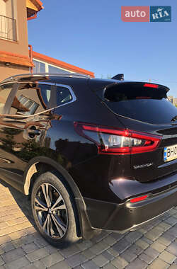 Внедорожник / Кроссовер Nissan Qashqai 2017 в 