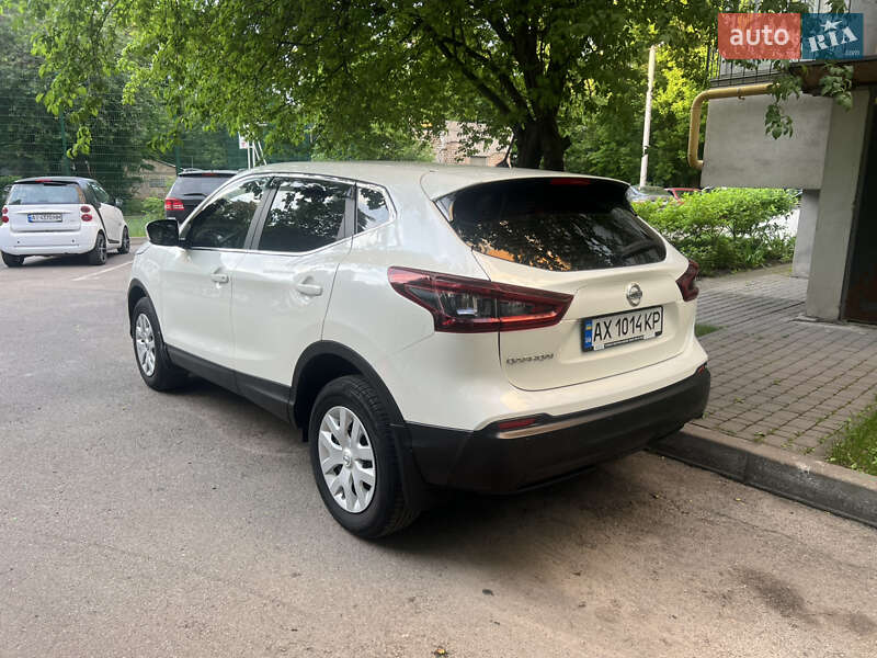 Позашляховик / Кросовер Nissan Qashqai 2021 в 
