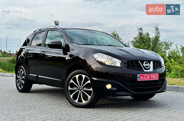 Внедорожник / Кроссовер Nissan Qashqai 2012 в 