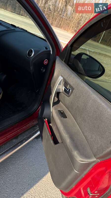 Позашляховик / Кросовер Nissan Qashqai 2012 в Дніпрі