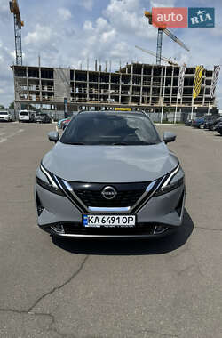 Позашляховик / Кросовер Nissan Qashqai 2023 в 