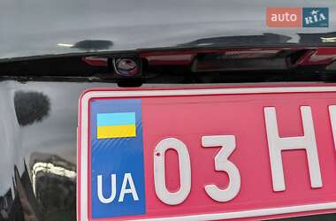 Позашляховик / Кросовер Nissan Qashqai 2013 в 