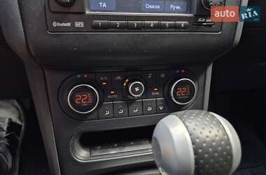 Позашляховик / Кросовер Nissan Qashqai 2011 в 