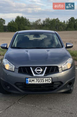 Внедорожник / Кроссовер Nissan Qashqai 2010 в Житомире
