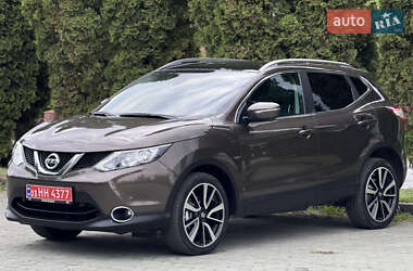 Позашляховик / Кросовер Nissan Qashqai 2014 в 