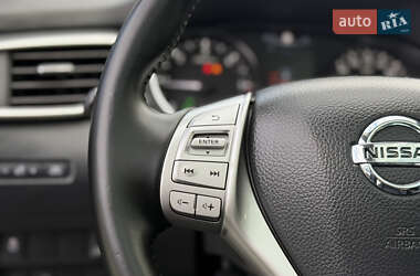 Позашляховик / Кросовер Nissan Qashqai 2014 в 