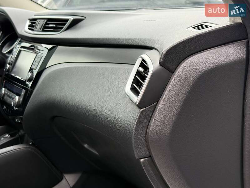Внедорожник / Кроссовер Nissan Qashqai 2017 в Ровно фото 45 Внедорожник / Кроссовер Nissan Qashqai 2017 в Ровно