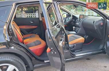 Позашляховик / Кросовер Nissan Qashqai 2009 в 