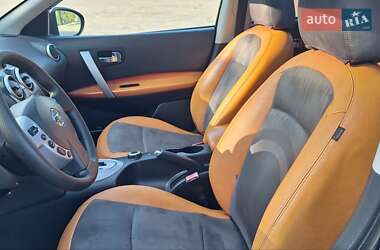 Позашляховик / Кросовер Nissan Qashqai 2009 в 