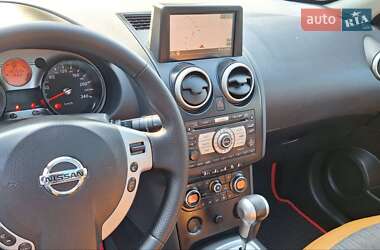 Позашляховик / Кросовер Nissan Qashqai 2009 в 