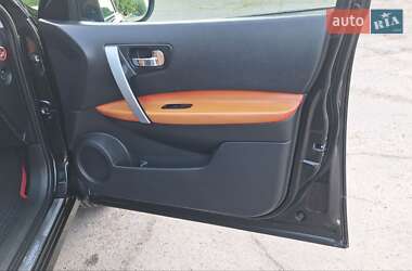 Позашляховик / Кросовер Nissan Qashqai 2009 в 
