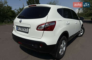 Внедорожник / Кроссовер Nissan Qashqai 2013 в 