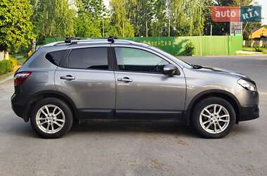 Внедорожник / Кроссовер Nissan Qashqai 2011 в 