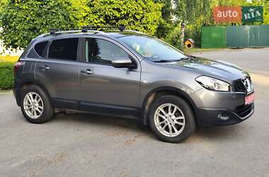 Внедорожник / Кроссовер Nissan Qashqai 2011 в 