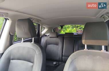 Внедорожник / Кроссовер Nissan Qashqai 2011 в 