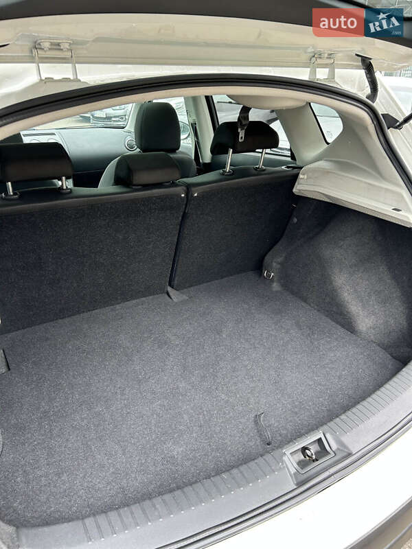 Внедорожник / Кроссовер Nissan Qashqai 2012 в Сумах