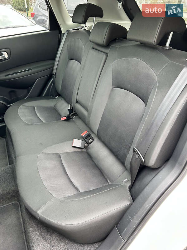 Внедорожник / Кроссовер Nissan Qashqai 2012 в Сумах